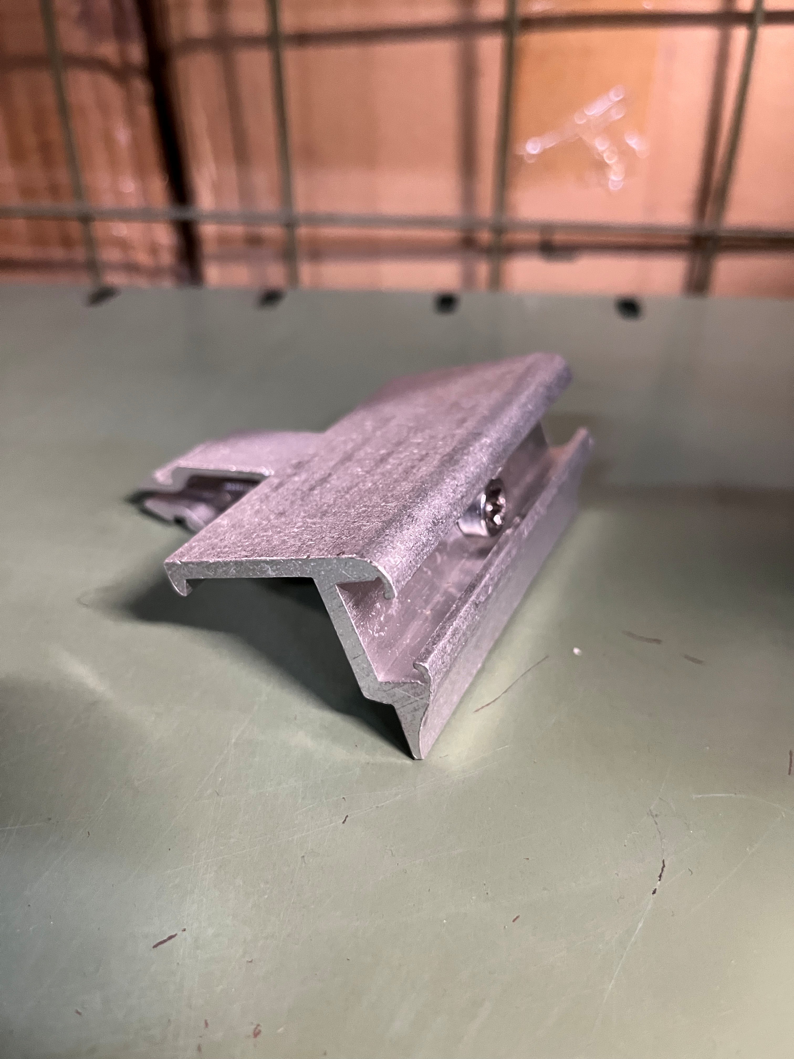 SL-Rack Modul Endklemme silber