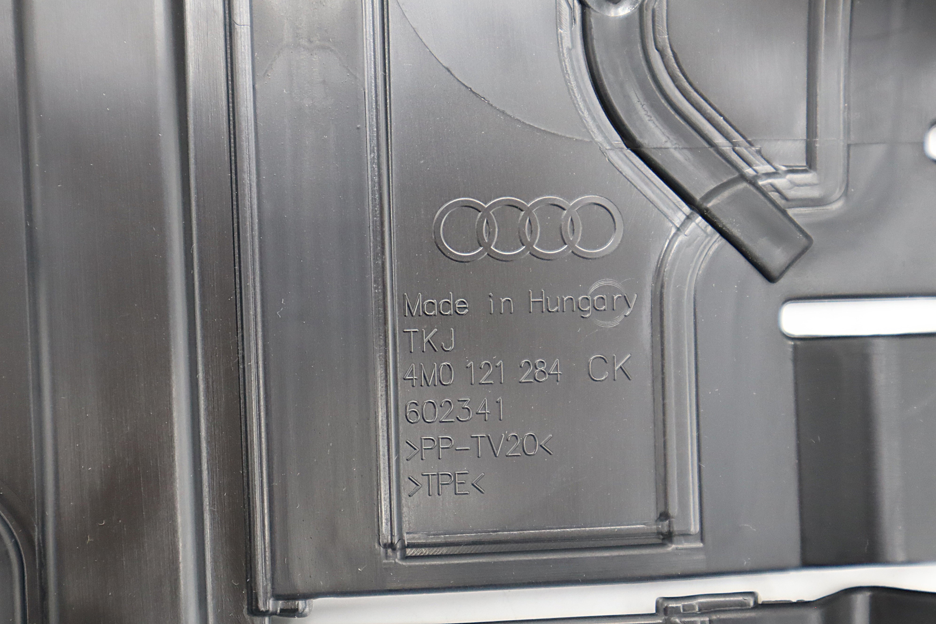 Original Audi Q7 Luftführung rechts