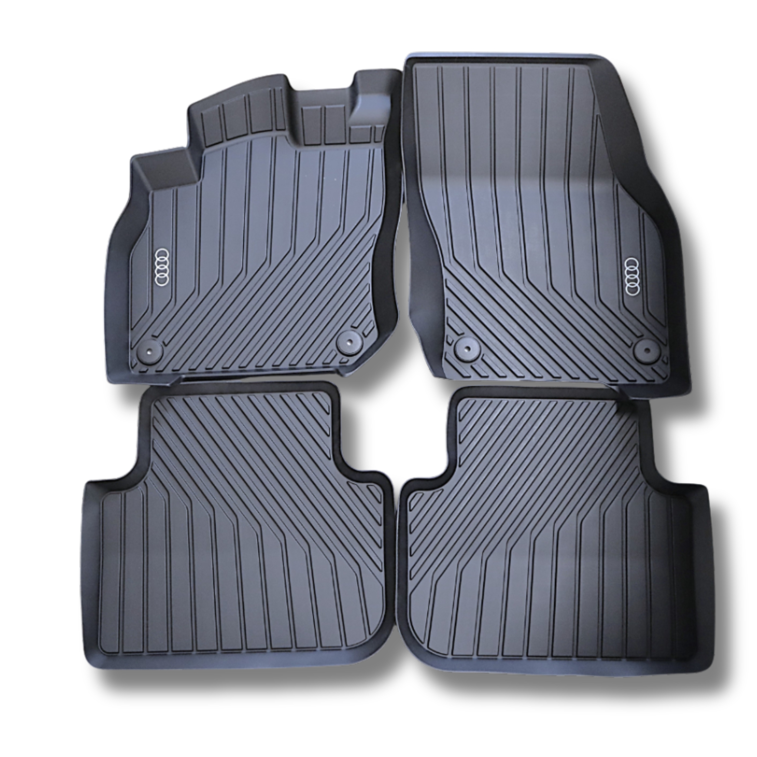 Original Audi Satz Allwetterfußmatten Gummifußmatten vorne und hinten – 83H061511/83H061545