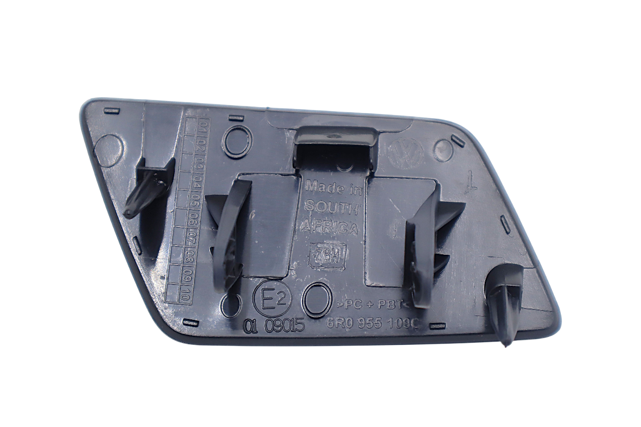 Original VW Polo Cross Abdeckkappe Scheinwerferwaschanlage Kappe Stossfänger links vorne grundiert