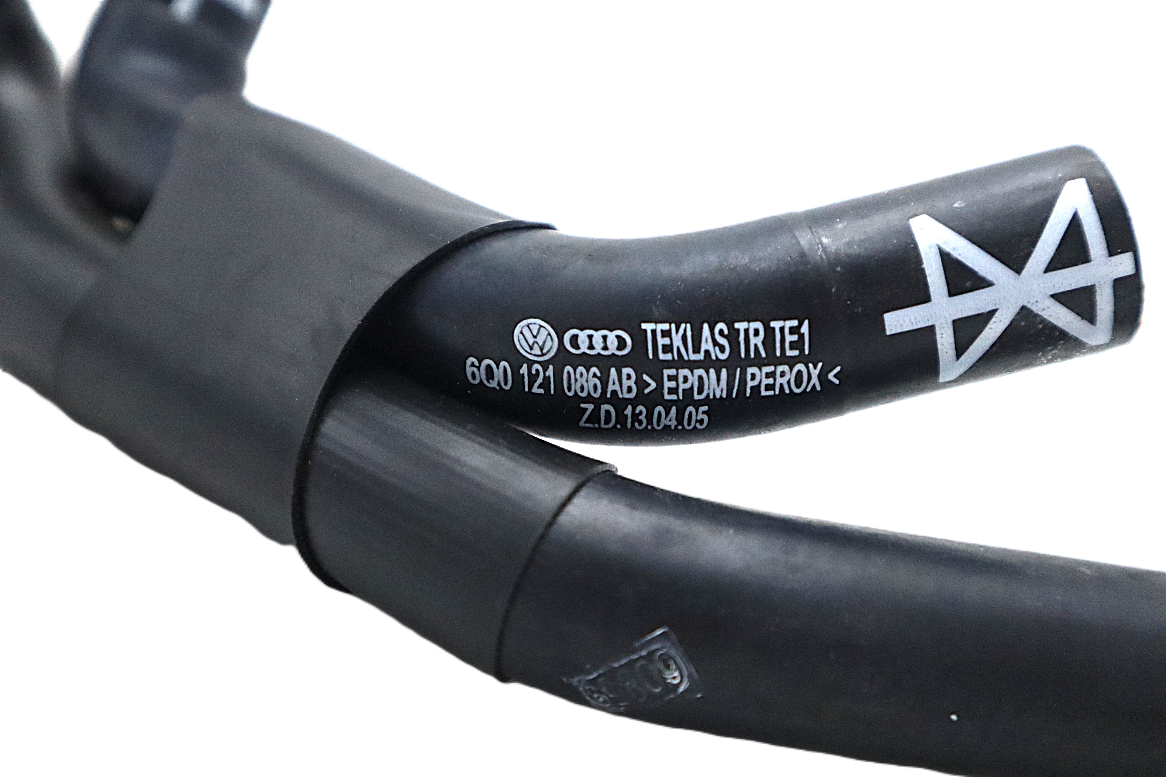 Original VW Polo SEAT Ibiza Skoda Fabia Roomster Kühlmittelschlauch