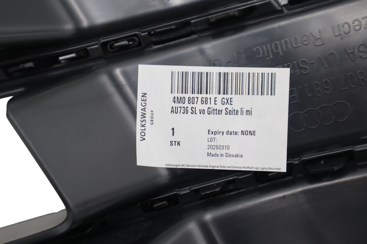 Original Audi Q7 Luftführungsgitter links anthrazit dark chrom