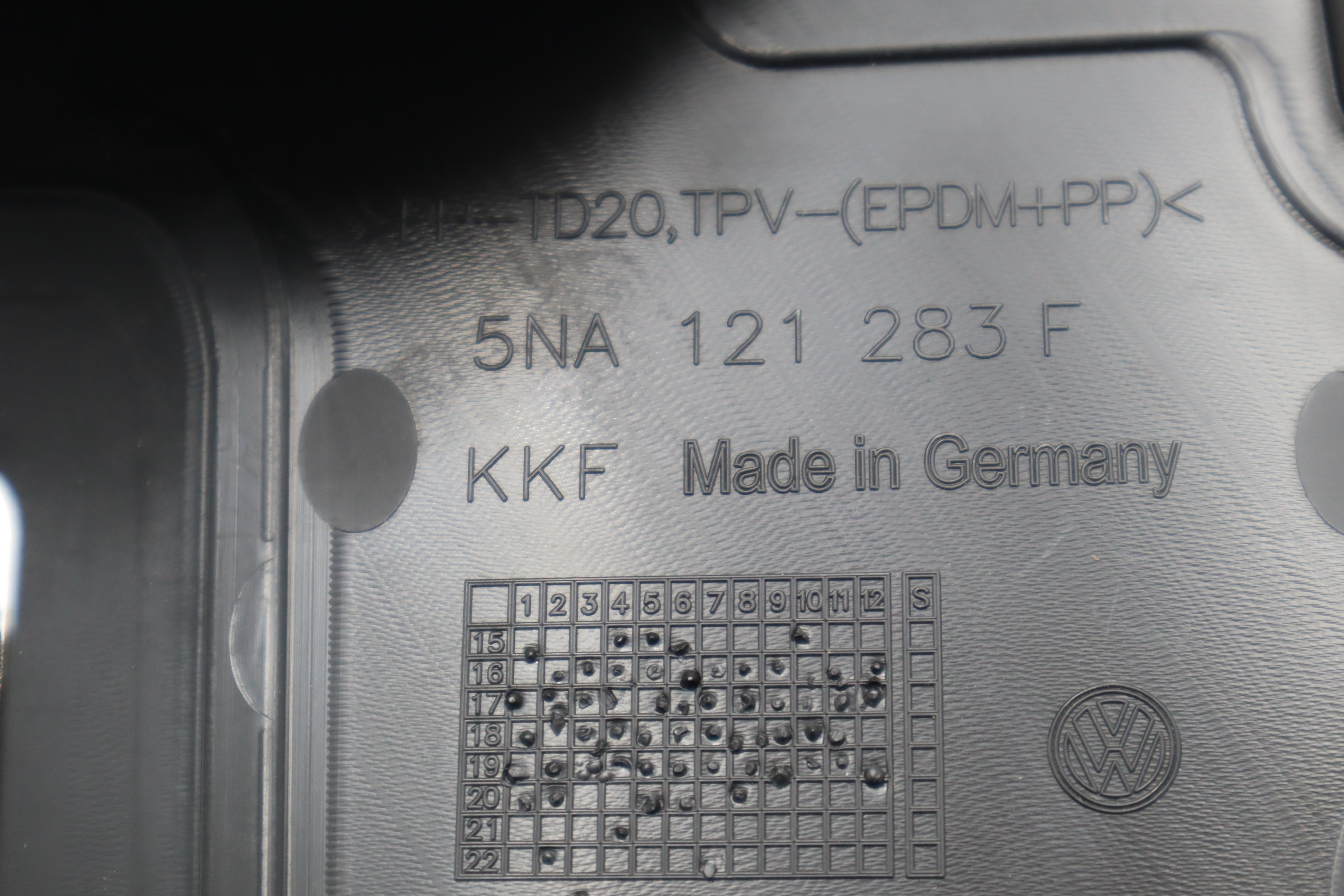 Original VW Tiguan Luftführung links