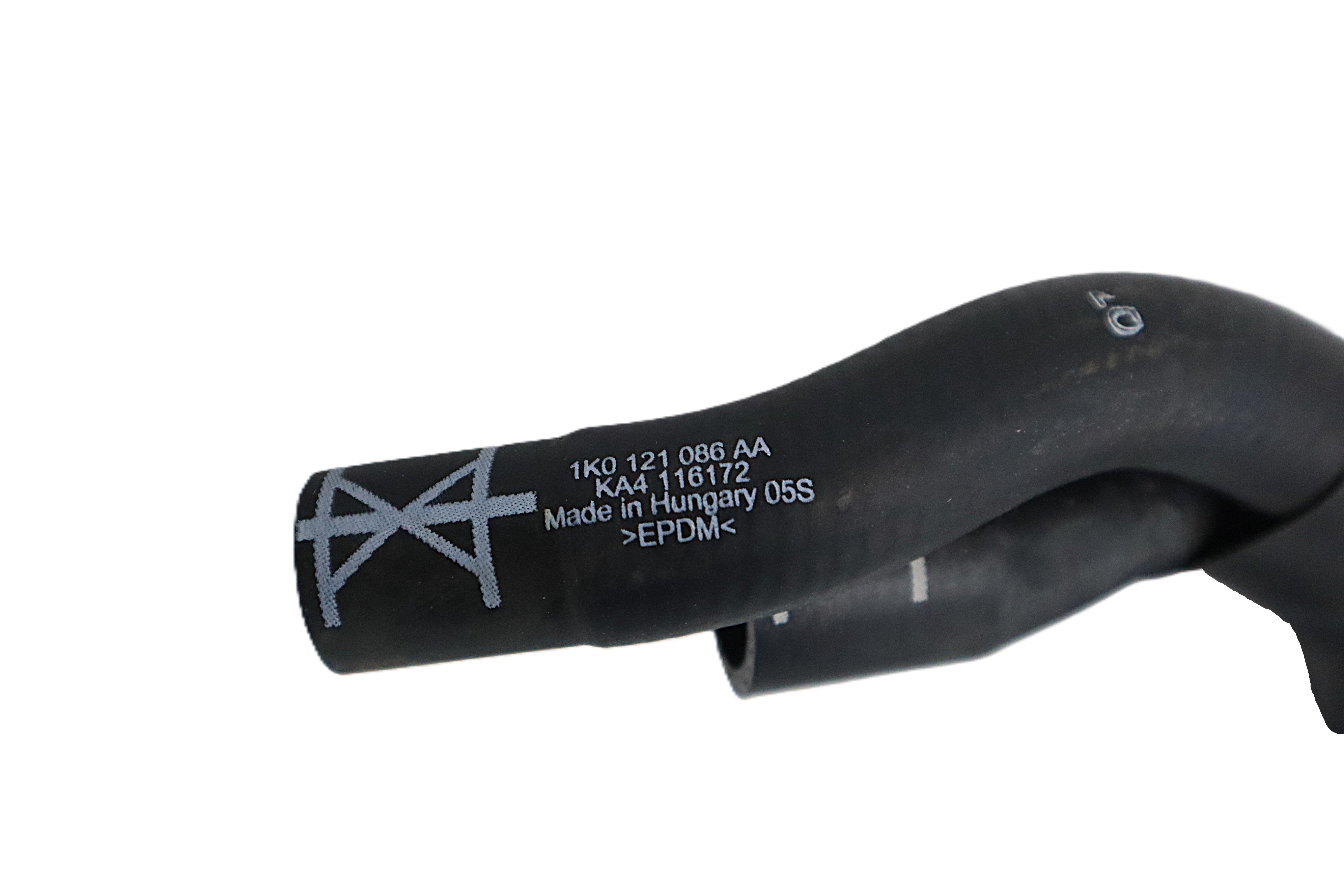 Original Audi A3 SEAT Leon Toledo Skoda Octavia VW Golf Touran Kühlmittelschlauch Schaltgetriebe