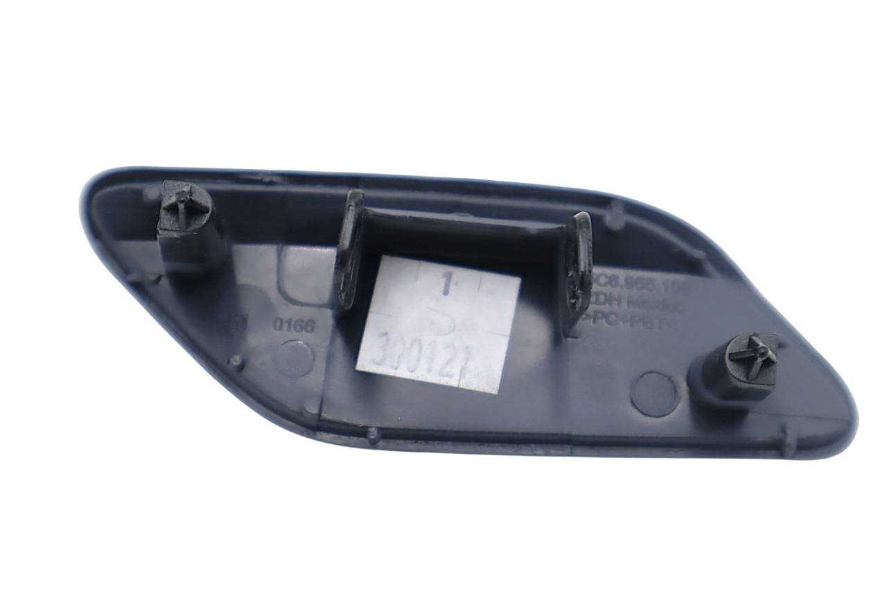 Original VW Golf Sportsvan Abdeckkappe Scheinwerferwaschanlage Stossfänger vorne rechts grundiert