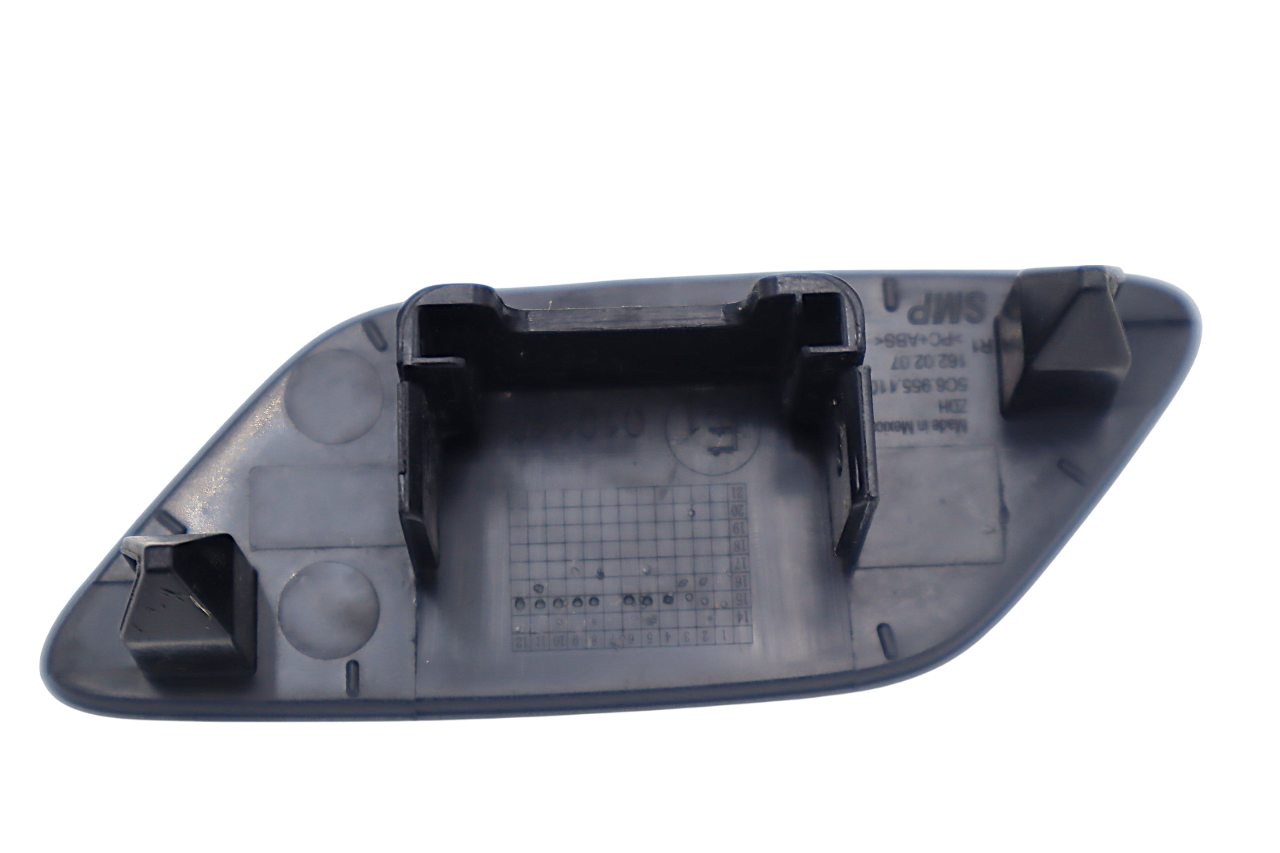 Original VW Jetta Abdeckkappe Scheinwerferwaschanlage Stossfänger vorne rechts grundiert