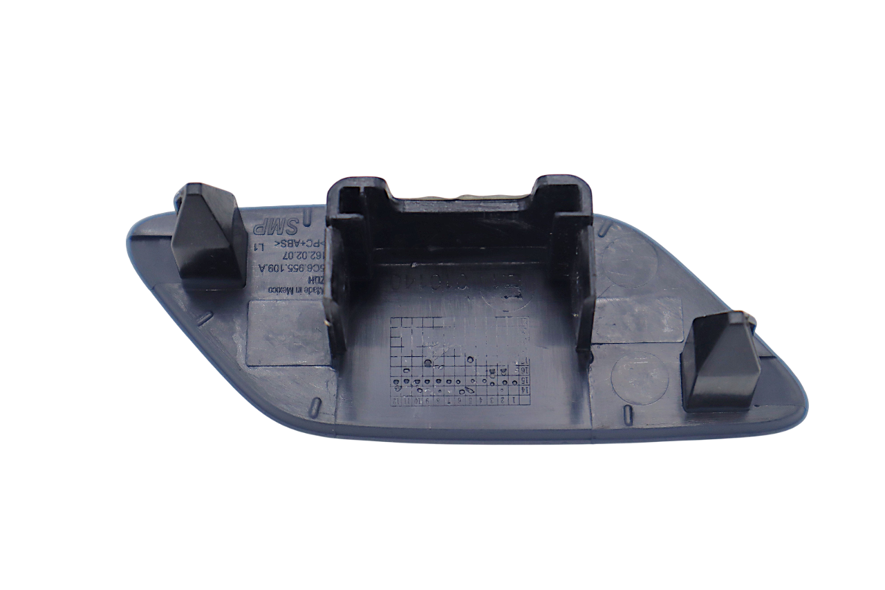 Original Volkswagen Jetta Abdeckkappe grundiert links Scheinwerferwaschanlage