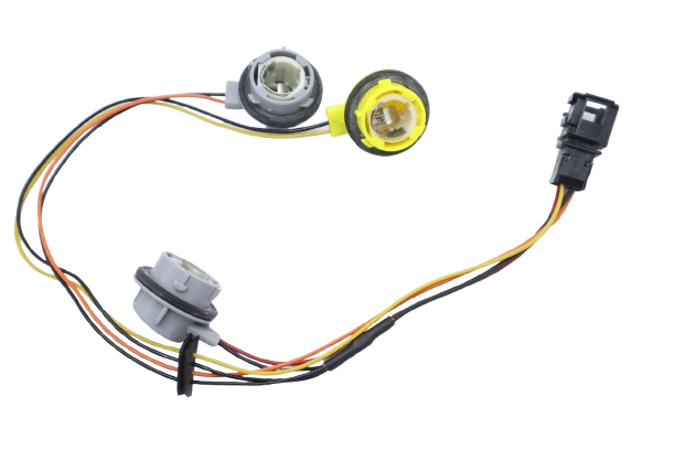 Original Audi Q7 Lampenträger mit Leitungen 3-fach für Schlussleuchte Heckklappe rechts und links