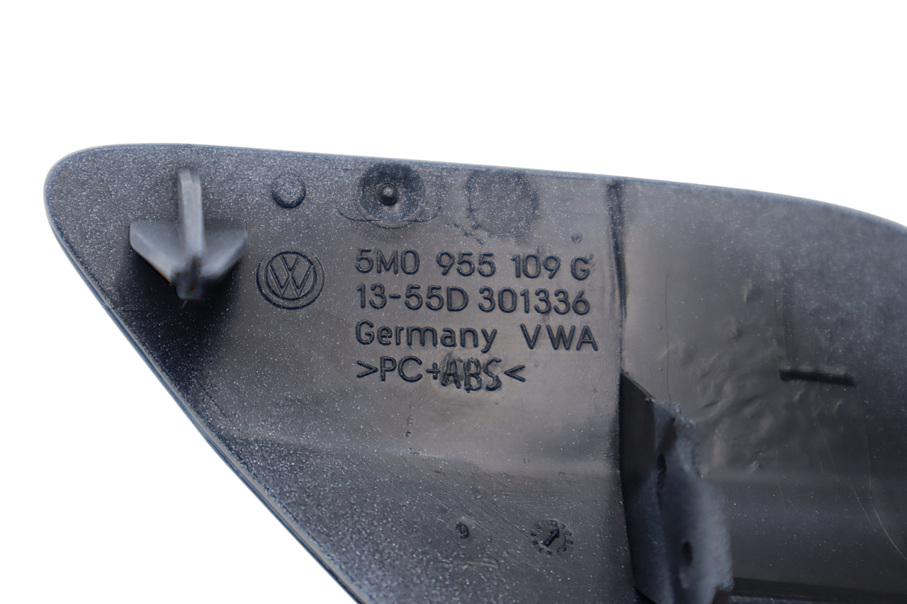 Original VW Golf Plus Abdeckkappe Scheinwerferwaschanlage Stossfänger grundiert vorne links
