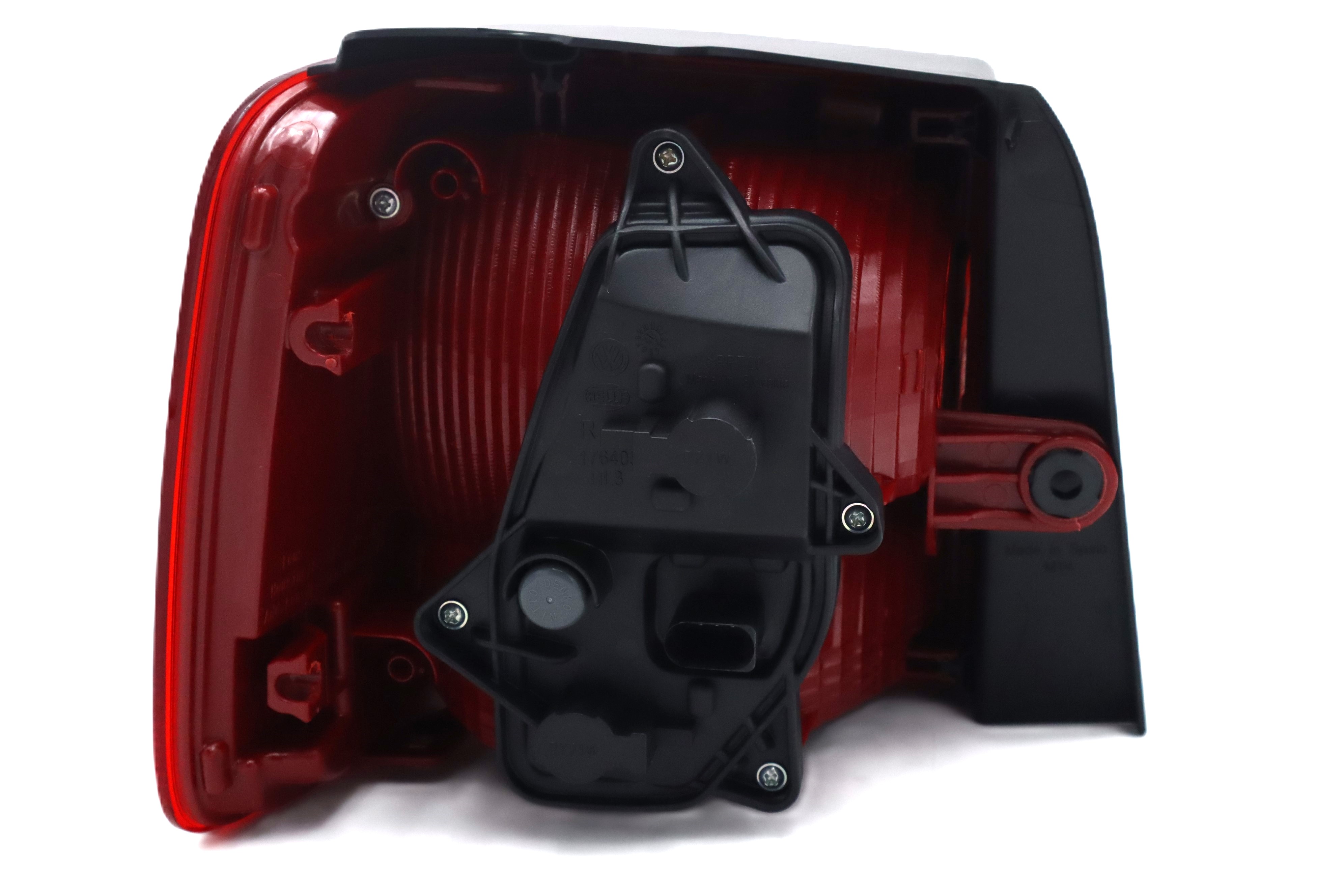 Original VW Touran Schlussleuchte Rückleuchte hinten rechts aussen