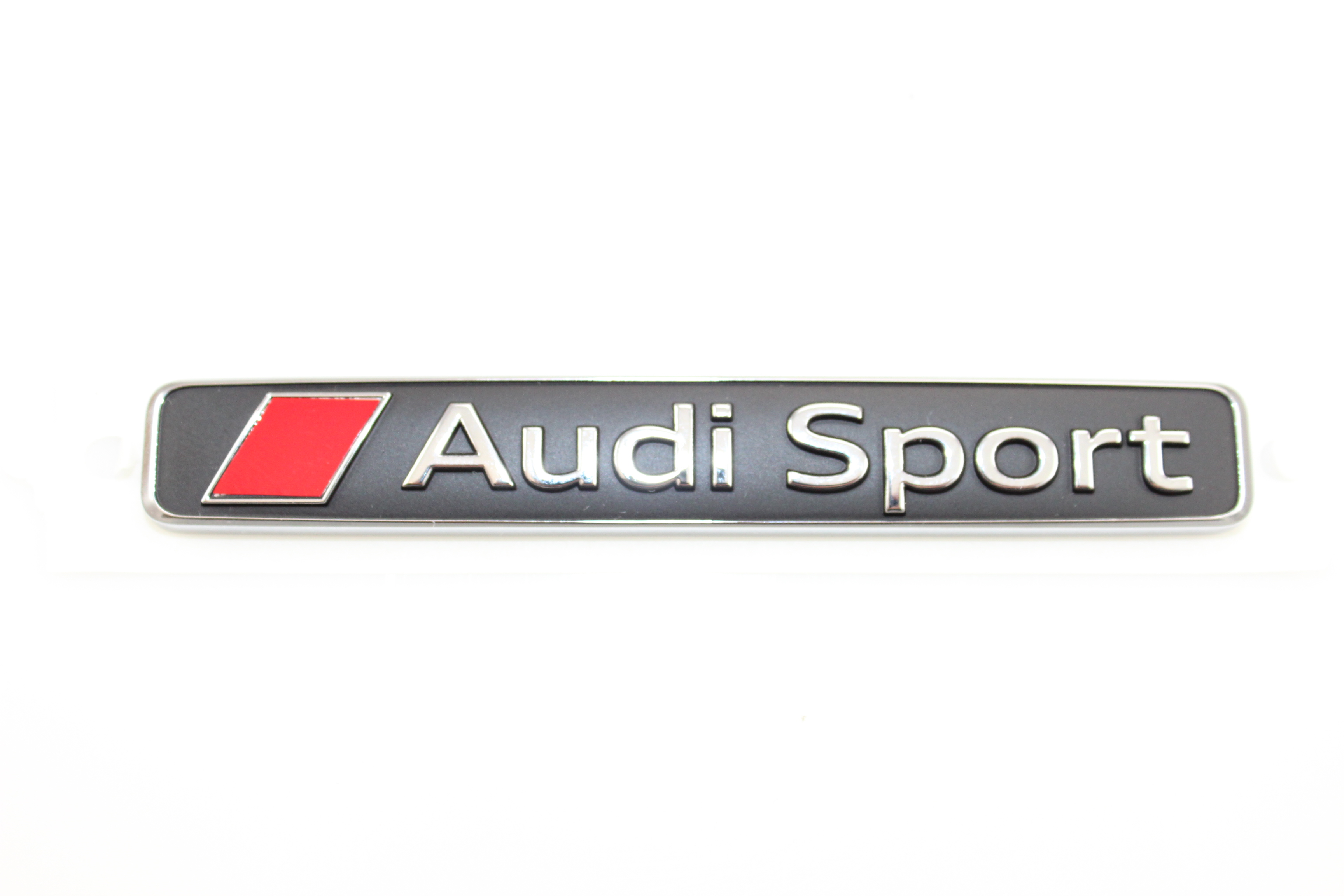 Original Audi Sport Schriftzug R8 chrom Logo