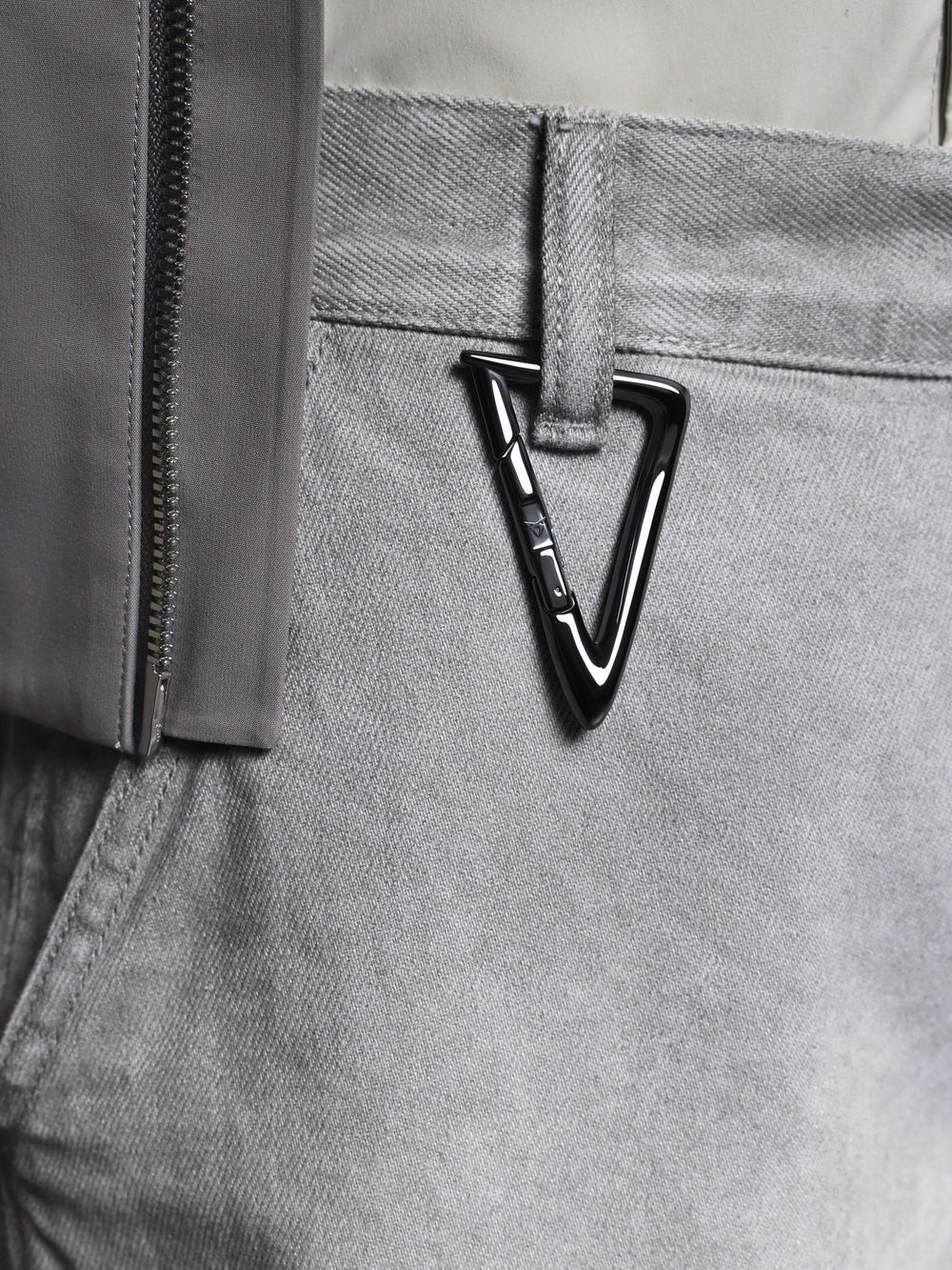 Original Cupra Schlüsselanhänger dreieckig gländend anodisiert Edelstahl  MAM x Cupra