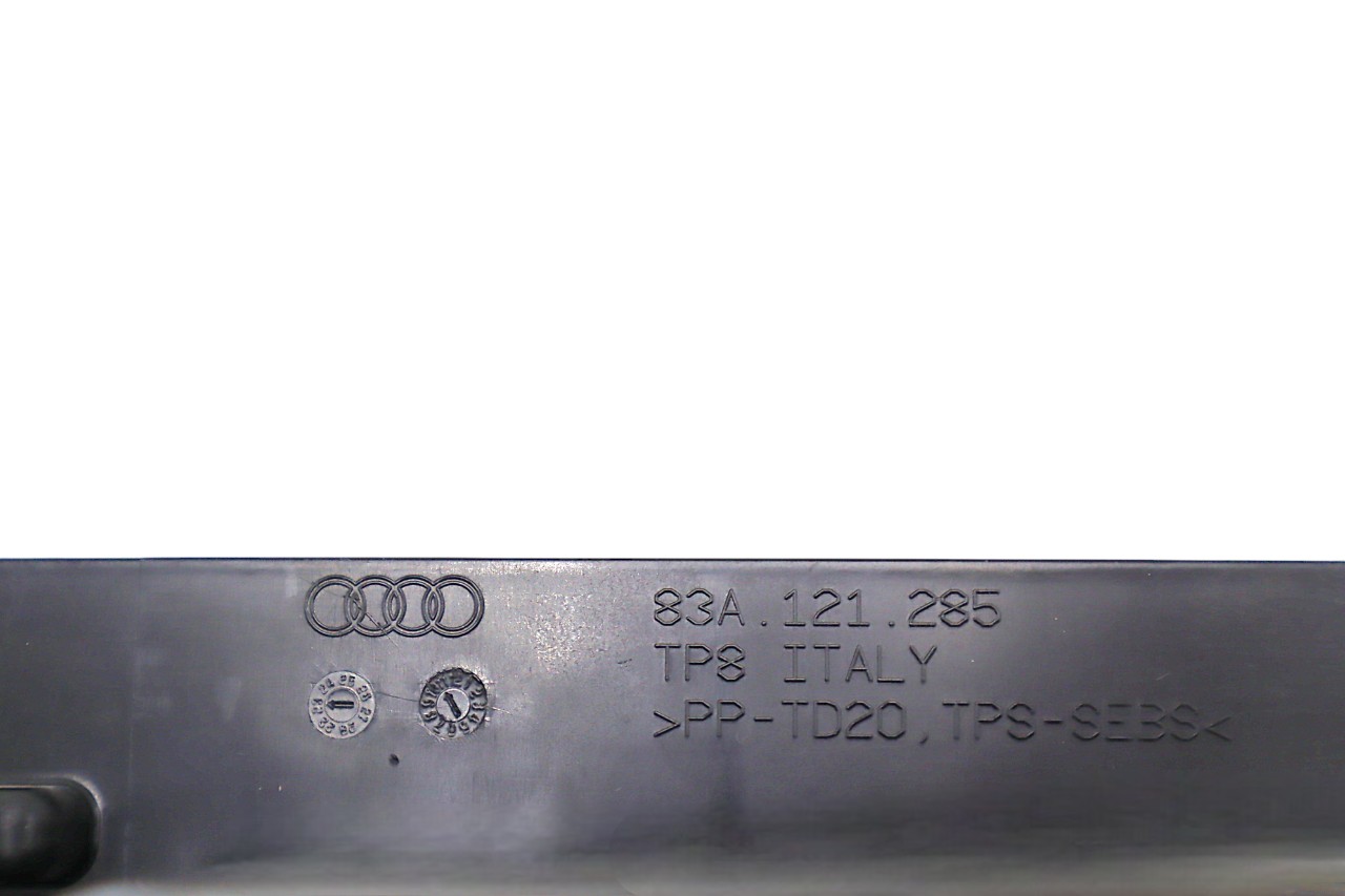 Original Audi Q3 RSQ3 Luftführung oben