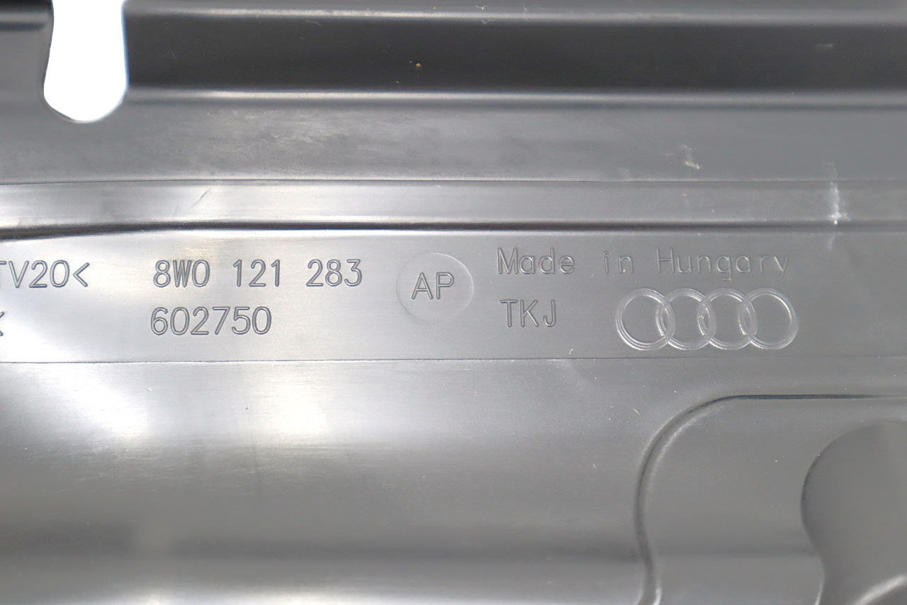 Original Audi A4 Luftführung links