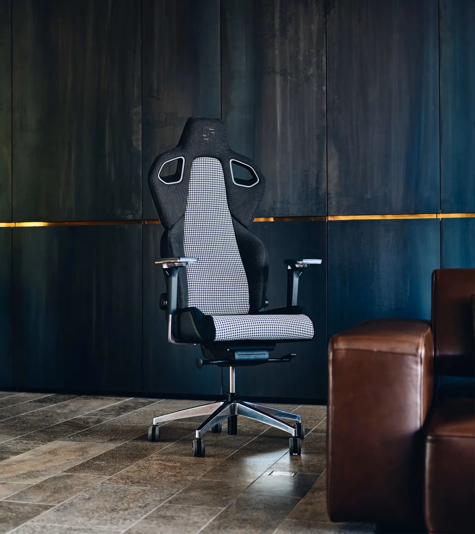 Original Porsche x Recaro Gaming Stuhl Pepita Ltd., weiß-schwarz - WAP0500500RGCP